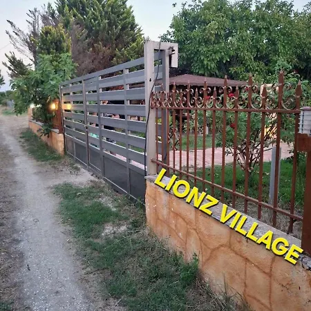 Lionz Village Semesterbostad